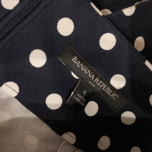 💙 Host pick 💙 Cute Academia Polka Dot Skirt - Picture 2 of 6